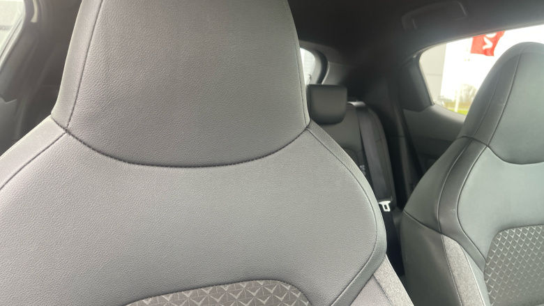 Nissan Juke 1.0 DiG-T N-Connecta 5dr Petrol Hatchback